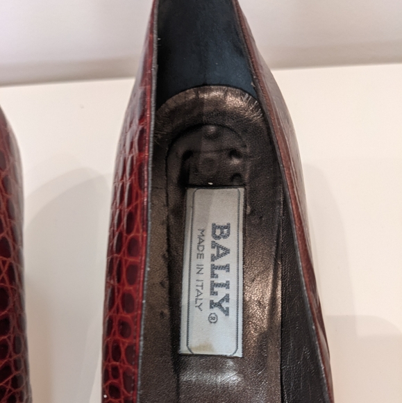 Vintage Bally's red leather pumps - Picture 10 of 11